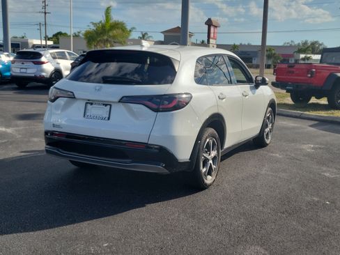 Used 2024 Honda HR-V EX-L image 6