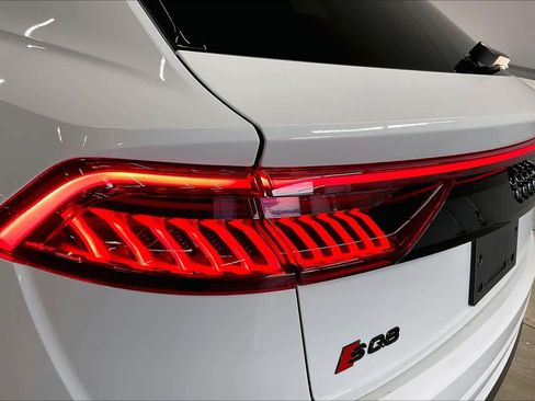 Used 2023 Audi SQ8 Prestige w/ Prestige Package image 30