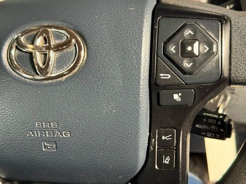 Used 2019 Toyota Tacoma SR RWD image 18