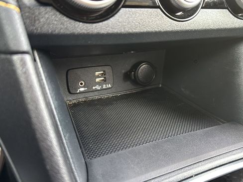 Used 2022 Subaru Crosstrek 2.5i Sport w/ Moonroof Package image 30