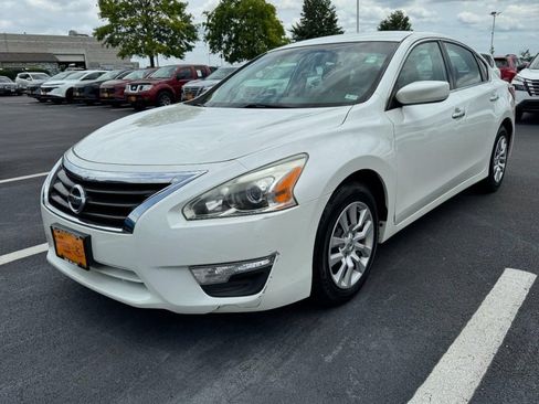 Used 2013 Nissan Altima 2.5 S FWD image 8