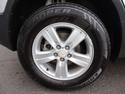 Used 2016 Chevrolet Trax LT w/ LT Convenience Package AWD/4WD image 43