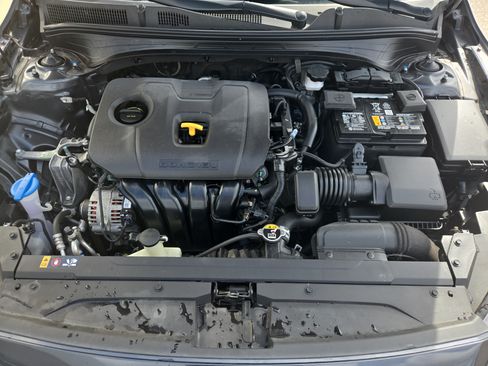 Used 2023 Kia Forte LXS FWD image 19
