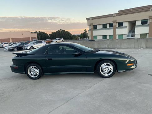 Used 1994 Pontiac Firebird Trans Am 25th Anniversary 2dr image 9