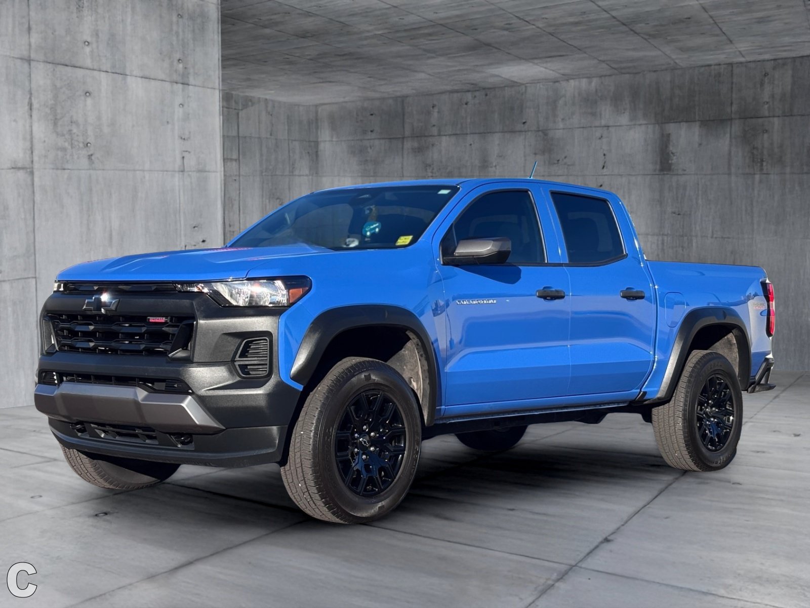 Certified 2025 Chevrolet Colorado Trail Boss AWD/4WD image 2
