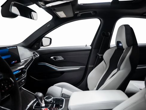 Used 2025 BMW M3 Competition w/ Executive Package image 60