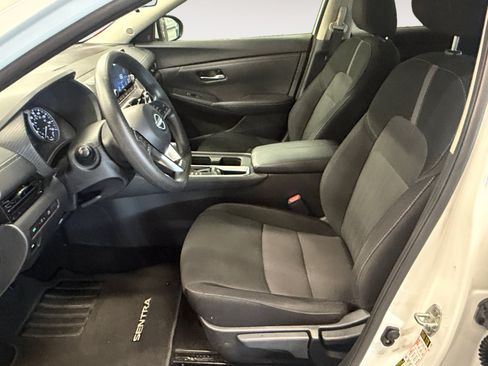 Used 2024 Nissan Sentra SV FWD image 23
