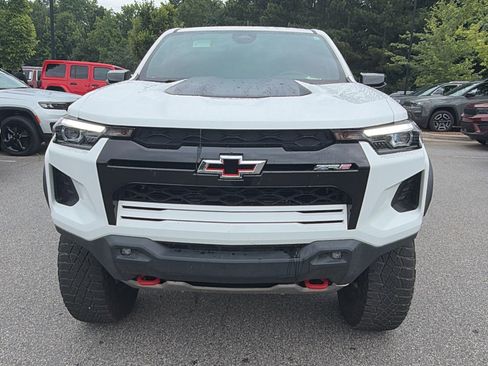 Used 2023 Chevrolet Colorado ZR2 AWD/4WD image 3