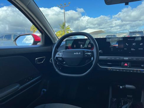 Used 2025 Kia K4 FWD image 44