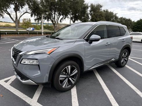 Used 2023 Nissan Rogue Platinum w/ Platinum Premium Package image 5