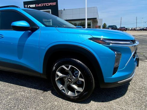 Used 2026 Chevrolet Trax LT w/ LT Convenience Package FWD image 11