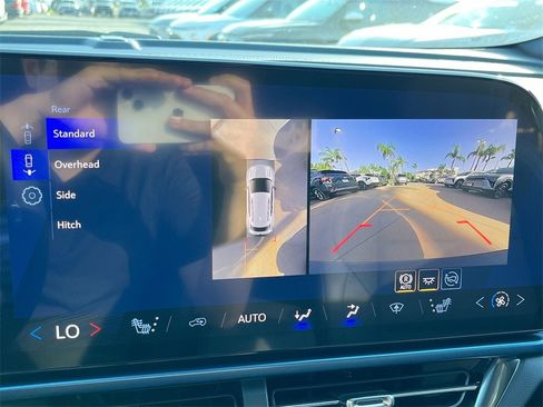 New 2026 Chevrolet Equinox EV LT image 15