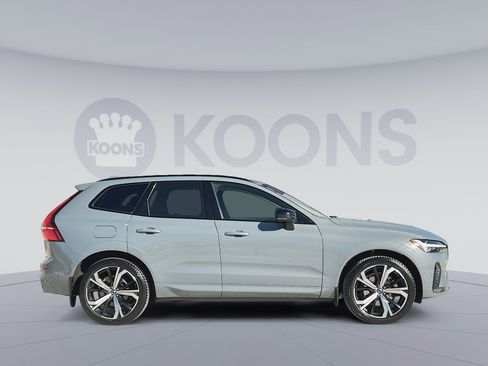 Certified 2023 Volvo XC60 B6 Ultimate w/ Climate Package image 8