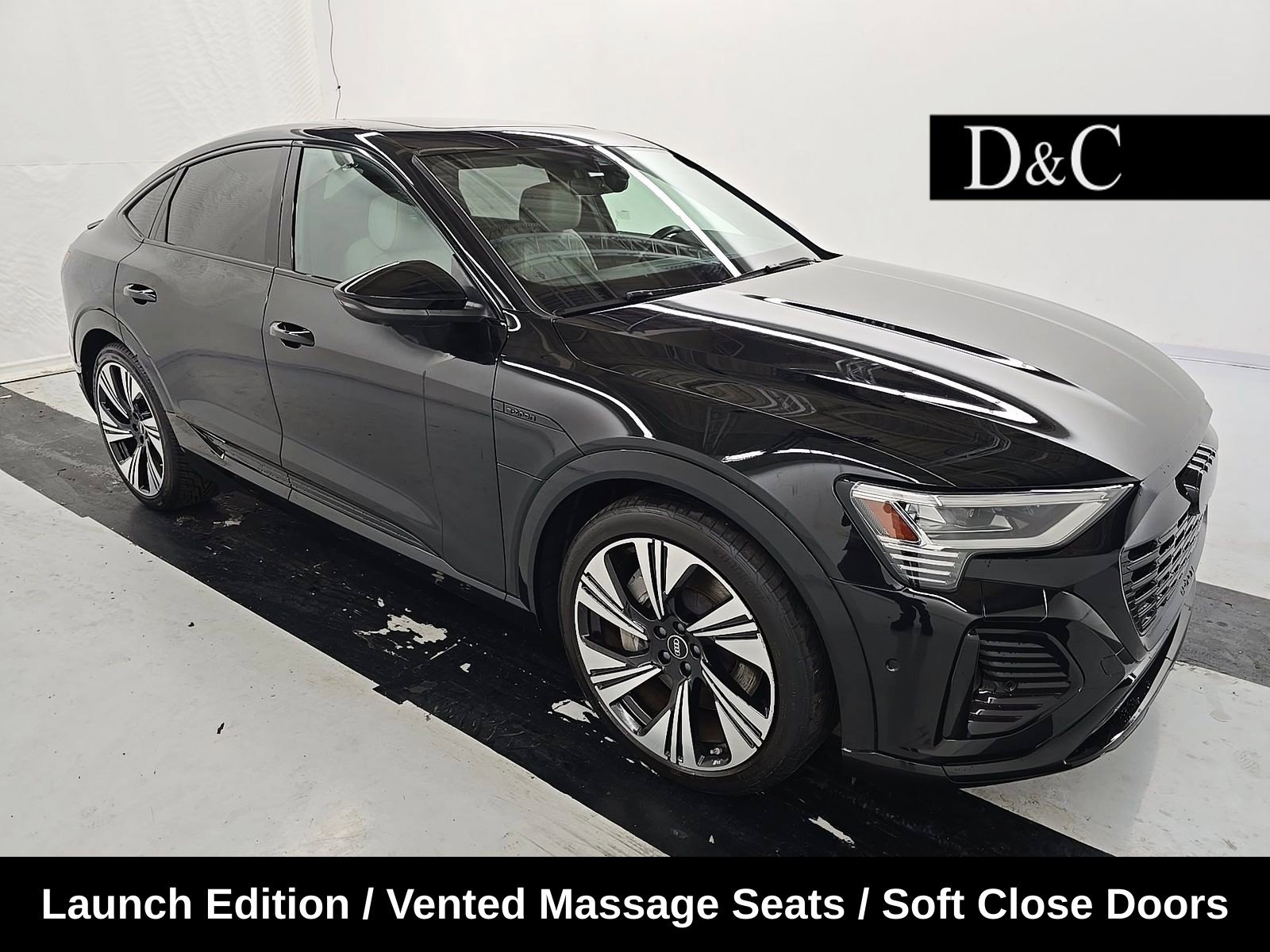 Used 2024 Audi Q8 e-tron Prestige w/ Prestige Package AWD/4WD image 1