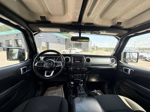 Used 2020 Jeep Wrangler Unlimited Sahara AWD/4WD image 10