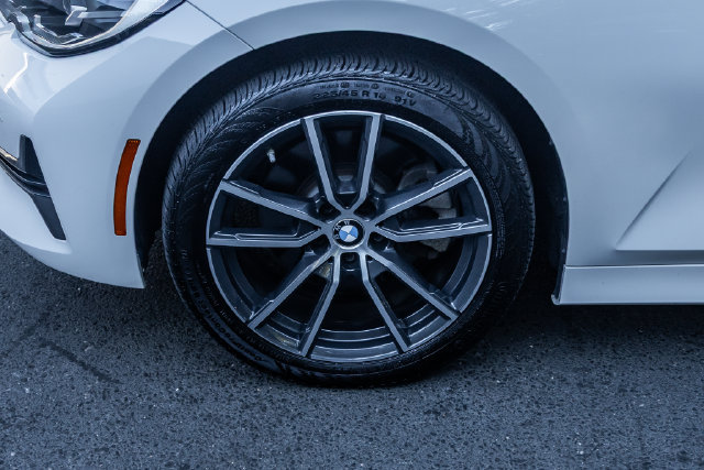 Used 2020 BMW 330i xDrive Sedan w/ Convenience Package AWD/4WD image 12