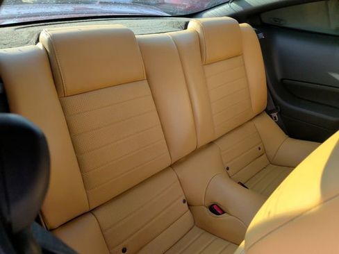 Used 2008 Ford Mustang GT RWD image 8