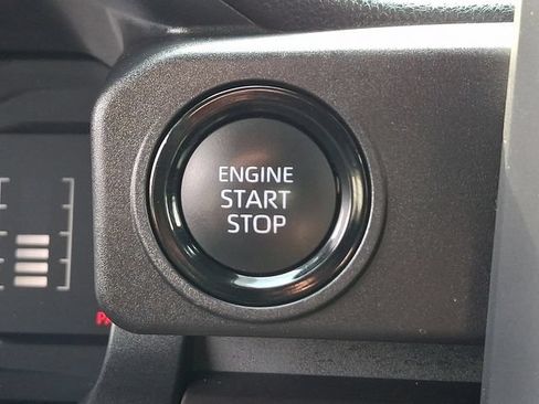 Used 2025 Toyota Tacoma SR5 AWD/4WD image 22
