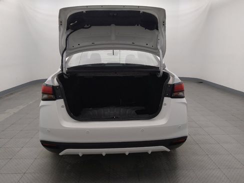 Used 2022 Nissan Versa S FWD image 29