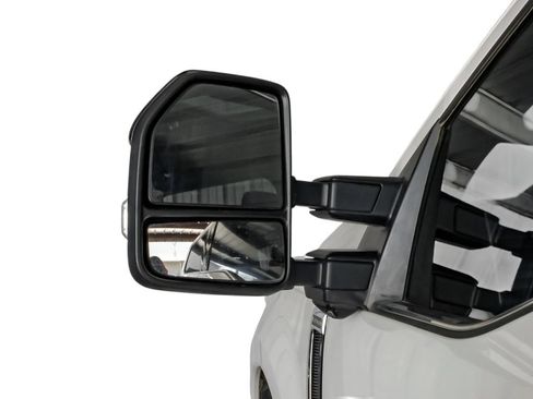 Used 2021 Ford F350 Platinum w/ FX4 Off-Road Package AWD/4WD image 40