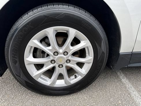 Used 2020 Chevrolet Equinox LS w/ LPO, Floor Liner Package FWD image 28