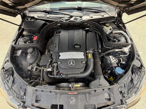 Used 2013 Mercedes-Benz C 250 Sedan image 25