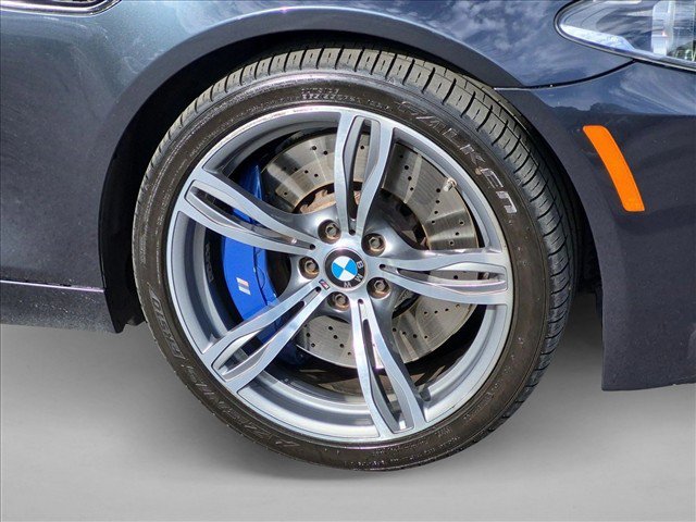 Used 2015 BMW M5 RWD image 25