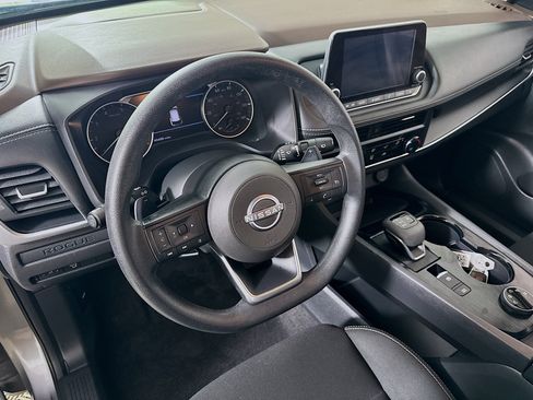 Used 2023 Nissan Rogue S AWD/4WD image 11