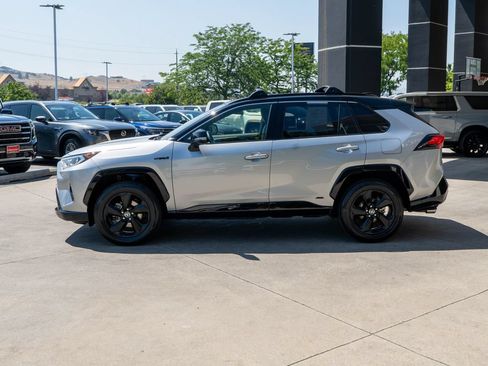 Used 2021 Toyota RAV4 XSE AWD/4WD image 4