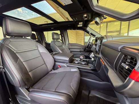 Used 2025 Ford F150 Raptor AWD/4WD image 31