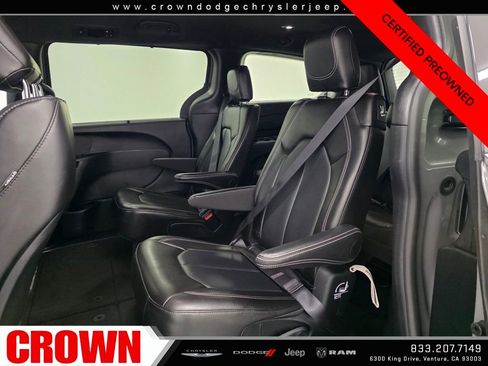 Certified 2025 Chrysler Pacifica Select image 20