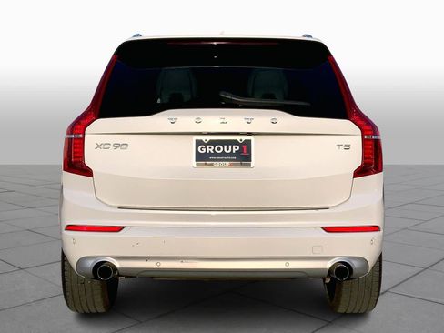 Used 2019 Volvo XC90 T5 Momentum w/ Protection Package Premier image 2