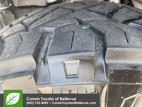 Used 2020 Jeep Gladiator Mojave AWD/4WD image 28