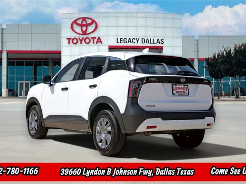 Used 2025 Nissan Kicks S FWD image 7