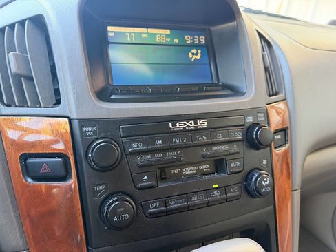 Used 2000 Lexus RX 300 4WD image 16