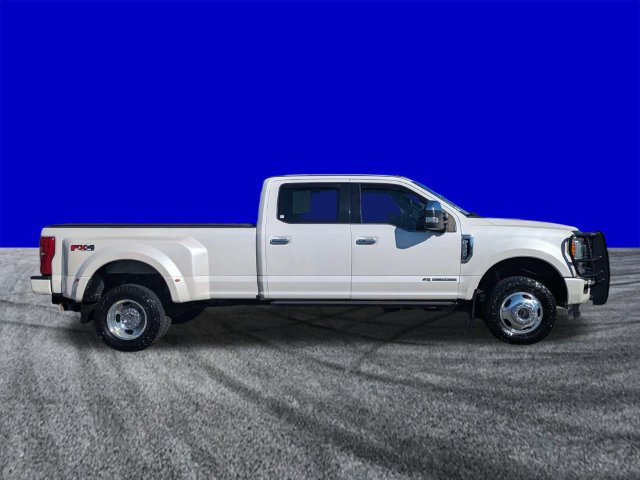 Used 2017 Ford F350 Platinum w/ Platinum Ultimate Package AWD/4WD image 3