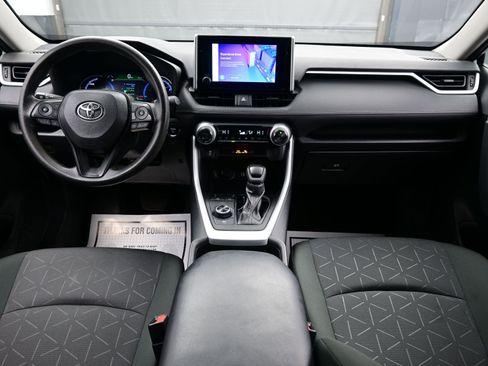 Used 2024 Toyota RAV4 XLE image 17