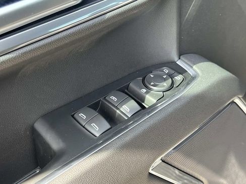 New 2026 GMC Sierra 1500 Elevation image 15