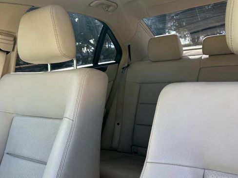 Used 2014 Mercedes-Benz E 350 Sedan image 25