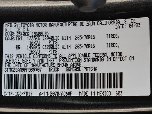 Used 2023 Toyota Tacoma TRD Off-Road image 33