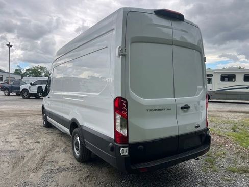 New 2024 Ford Transit 250 148 High Roof RWD image 4