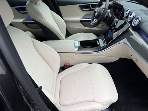 Used 2026 Mercedes-Benz C 300 4MATIC Sedan image 31