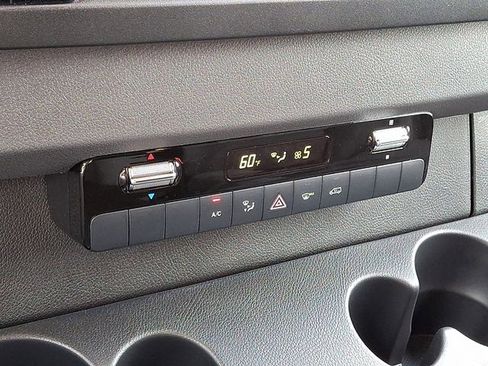 Used 2025 Mercedes-Benz Sprinter 2500 image 14
