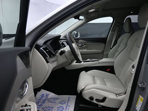 Certified 2025 Volvo XC90 B6 Ultra w/ Protection Package AWD/4WD image 11