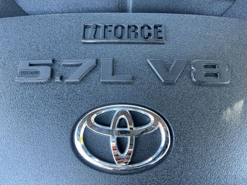 Used 2018 Toyota Tundra Limited w/ Limited Premium Package AWD/4WD image 33
