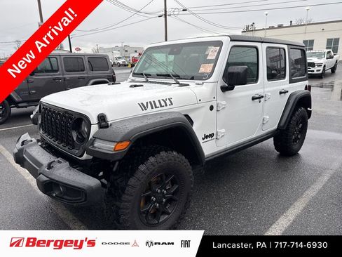 Used 2025 Jeep Wrangler Willys image 1