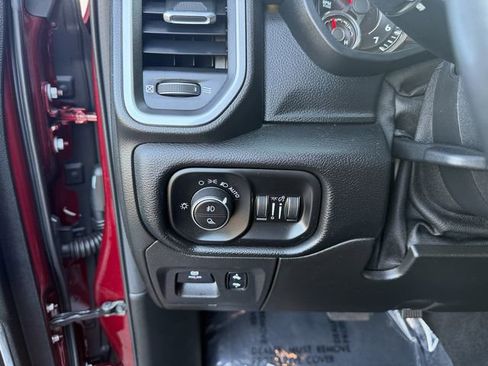 Used 2019 RAM 1500 Laramie image 22
