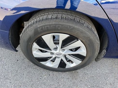 Used 2024 Nissan Altima 2.5 S image 16