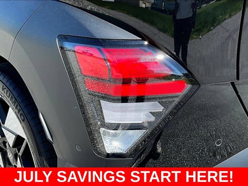 Used 2025 Hyundai Kona Limited FWD image 30