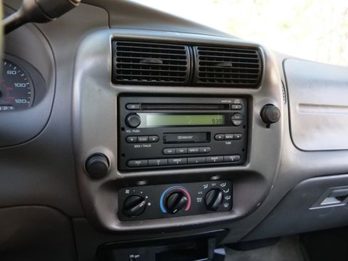 Used 2004 Ford Ranger 2WD SuperCab image 10